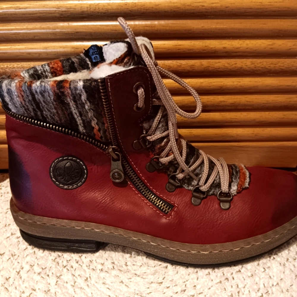 NWOT Rieker Felicitas Red/Wine Lace-Up Boots Size 40--Fits USA 9-9.5 - Picture 5 of 8